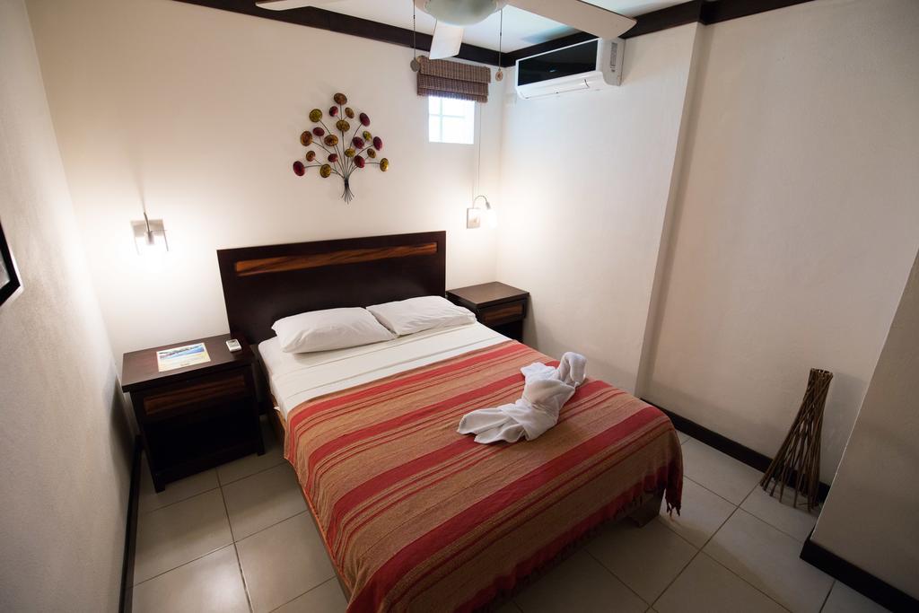 Tuanis Aparthotel Jaco Ngoại thất bức ảnh