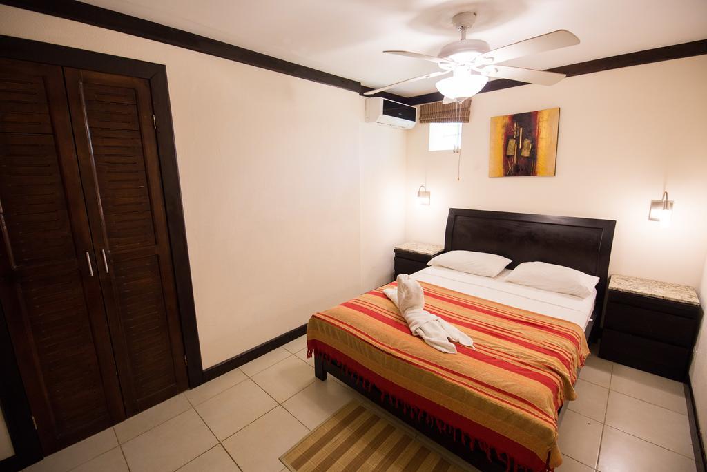 Tuanis Aparthotel Jaco Ngoại thất bức ảnh