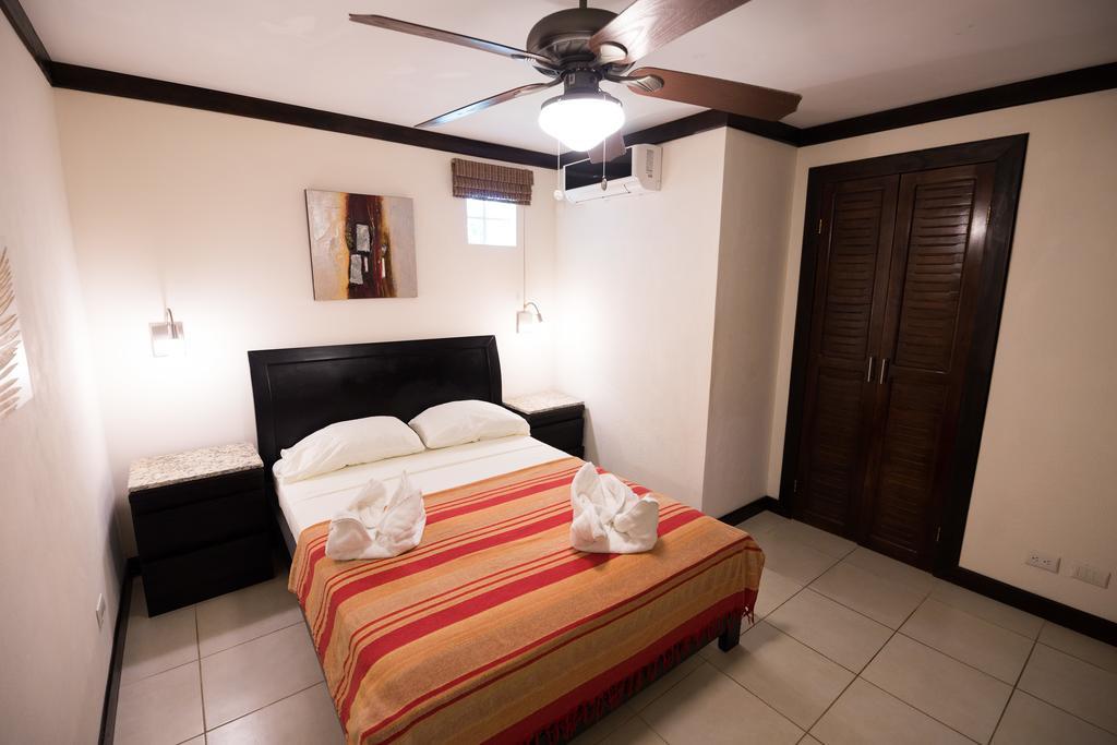 Tuanis Aparthotel Jaco Ngoại thất bức ảnh