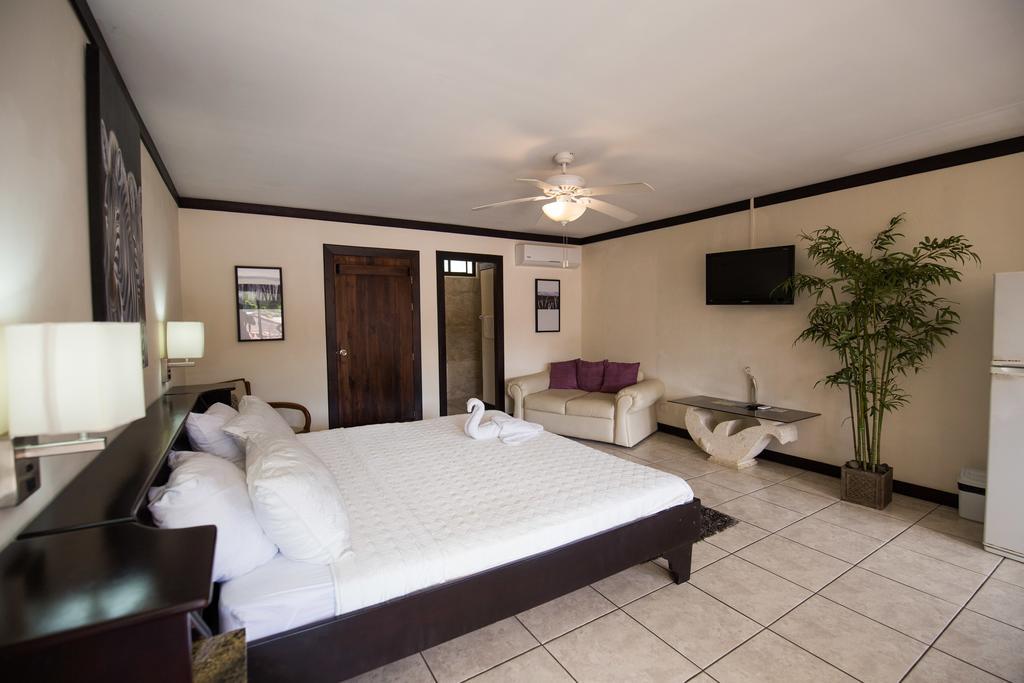 Tuanis Aparthotel Jaco Ngoại thất bức ảnh