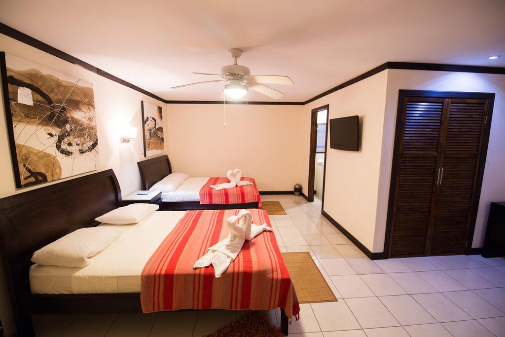 Tuanis Aparthotel Jaco Ngoại thất bức ảnh