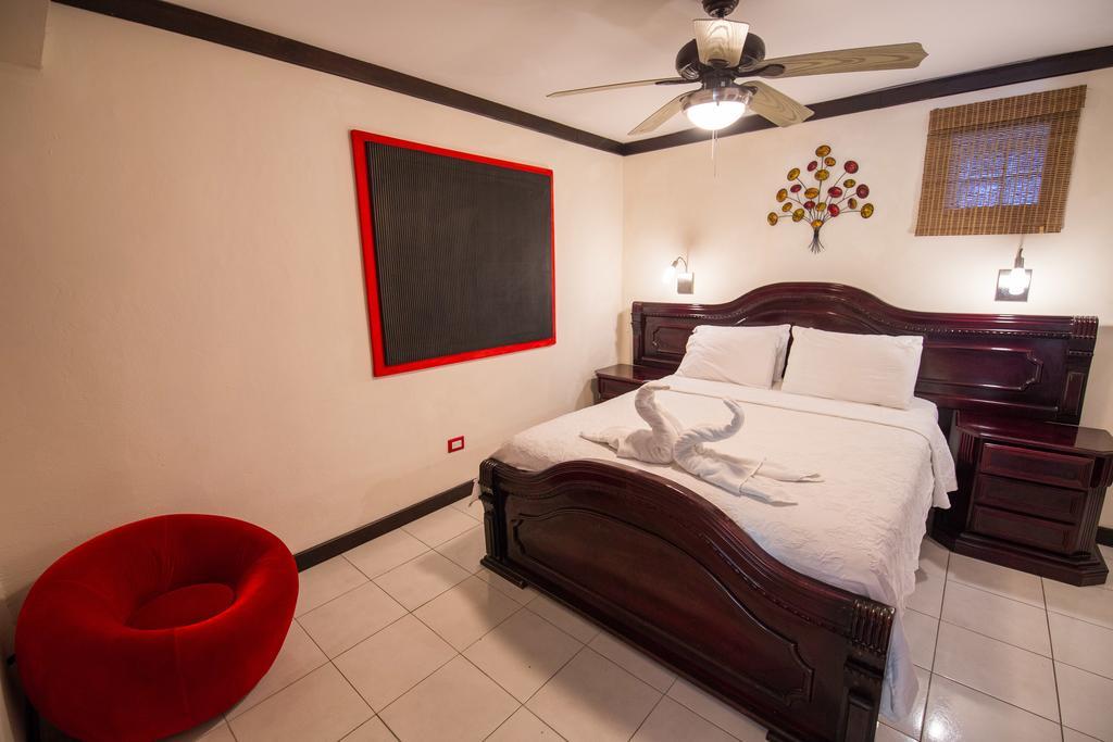 Tuanis Aparthotel Jaco Ngoại thất bức ảnh